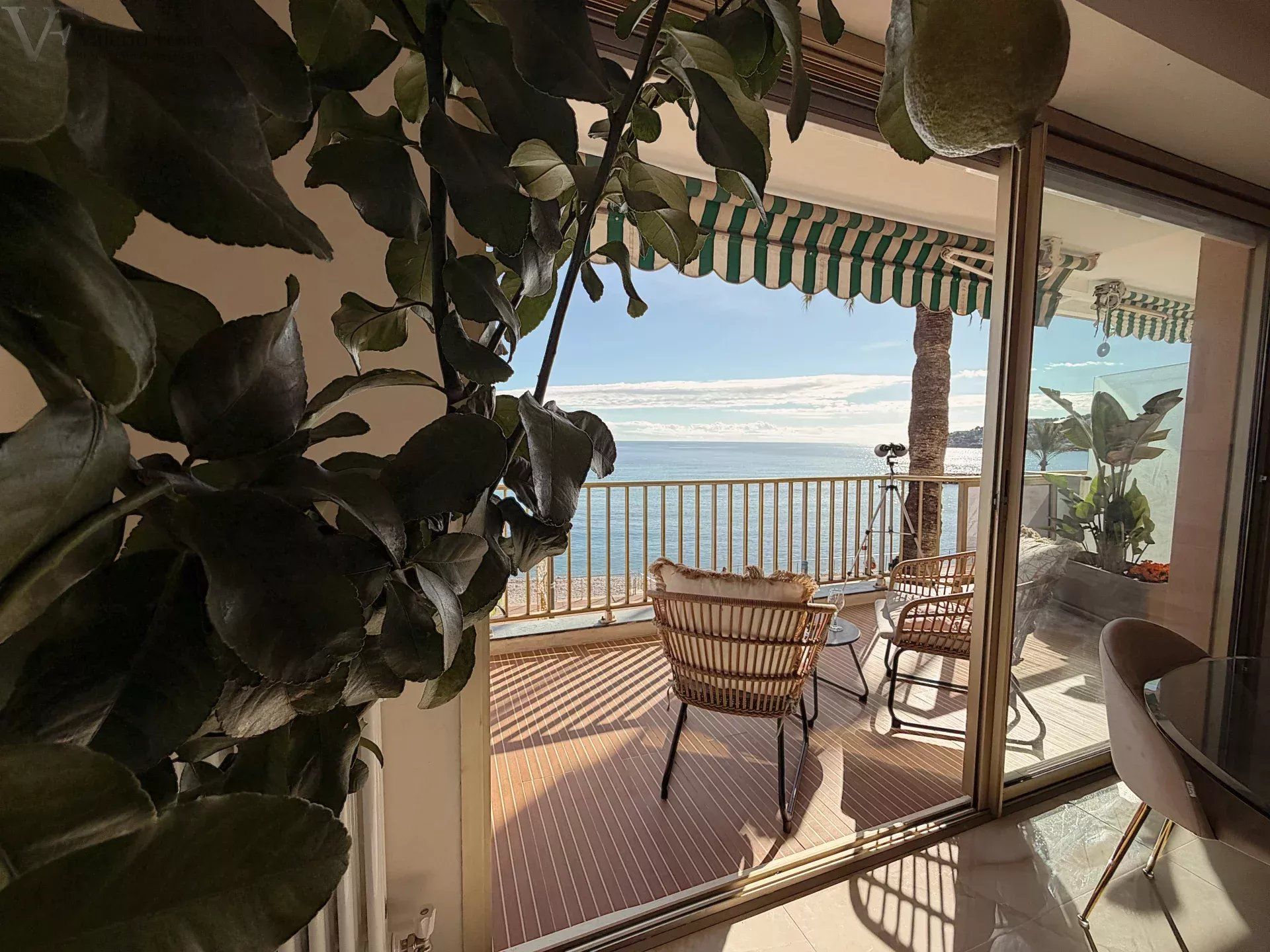 Vendita Appartamento 3 vani 89.2 m² Roquebrune-Cap-Martin