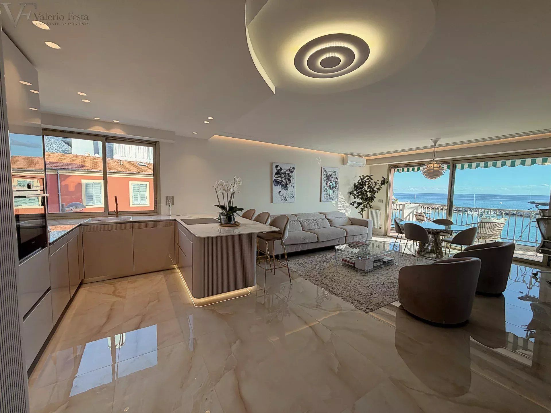 Vendita Appartamento 3 vani 89.2 m² Roquebrune-Cap-Martin