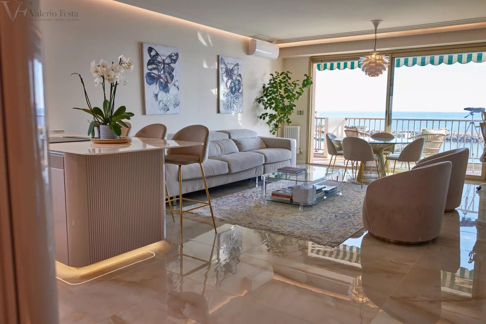 Vendita Appartamento 3 vani 89.2 m² Roquebrune-Cap-Martin