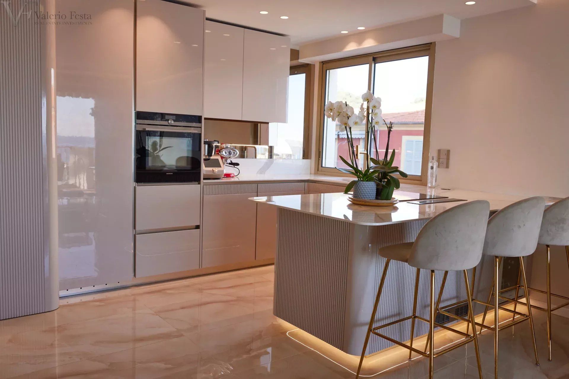 Vendita Appartamento 3 vani 89.2 m² Roquebrune-Cap-Martin