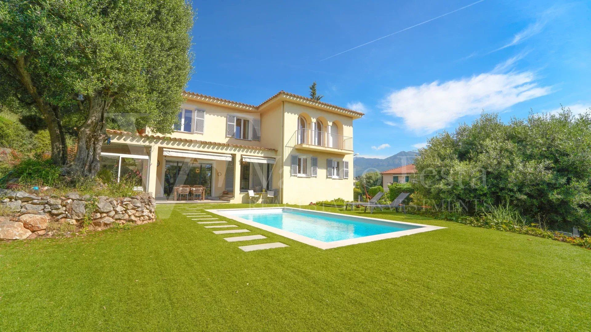 Vente Villa 5&nbsp;pièces 160&nbsp;m² Roquebrune-Cap-Martin