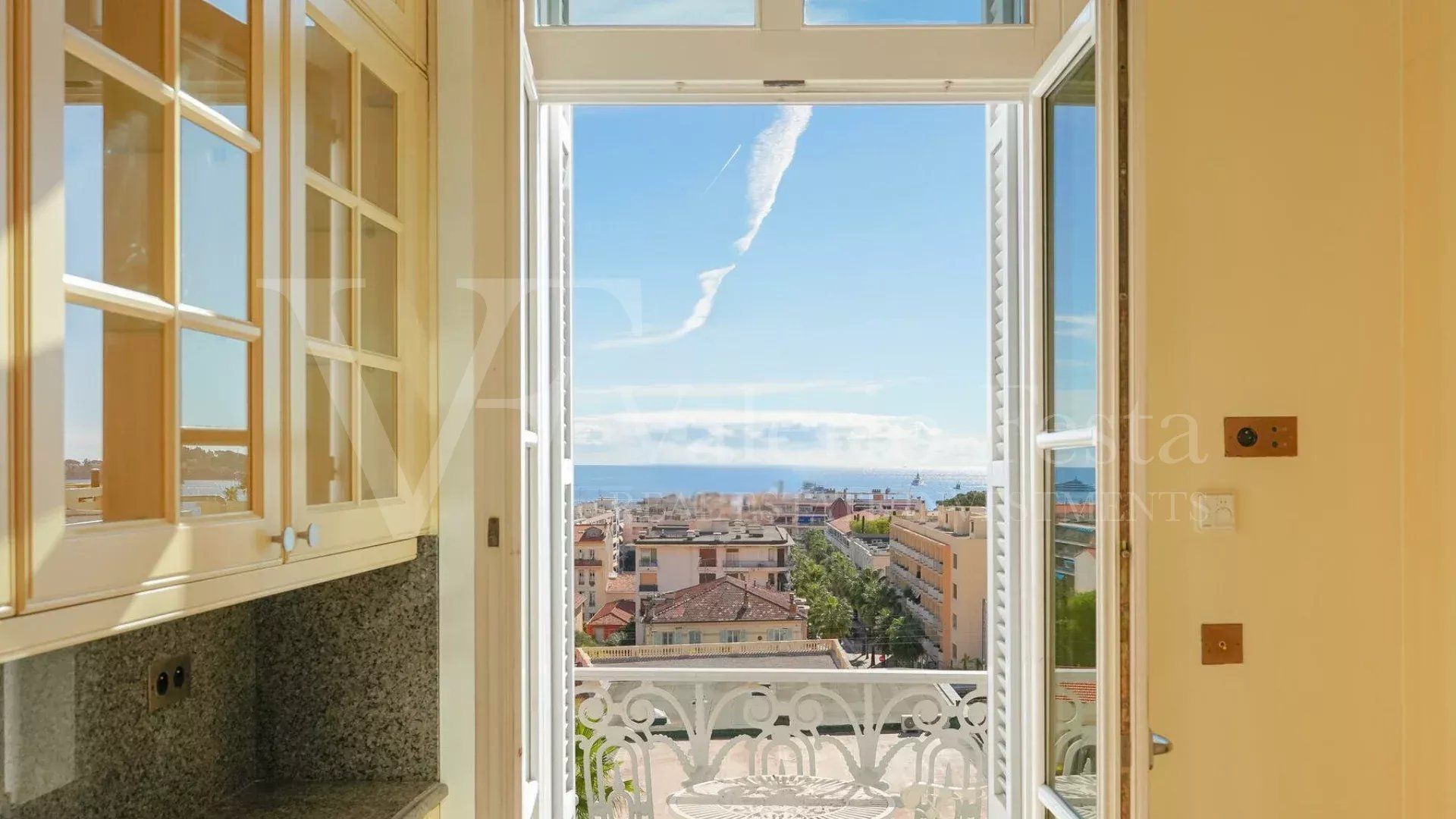 Sale Apartment 4&nbsp;rooms 105.64&nbsp;m² Beaulieu-sur-Mer