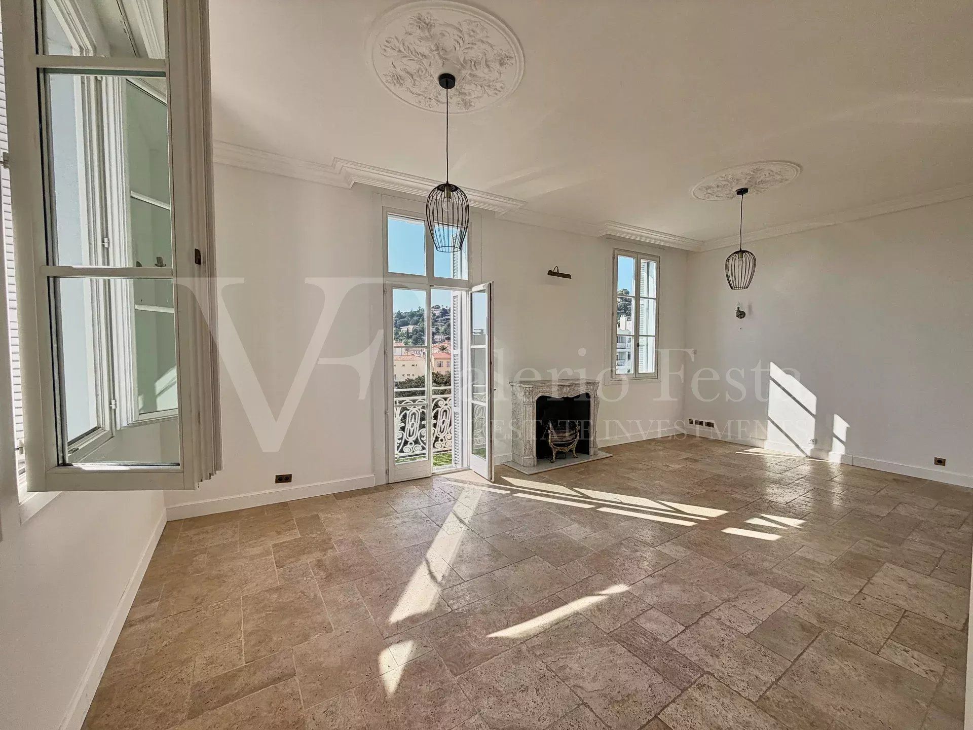 Sale Apartment 4&nbsp;rooms 105.64&nbsp;m² Beaulieu-sur-Mer