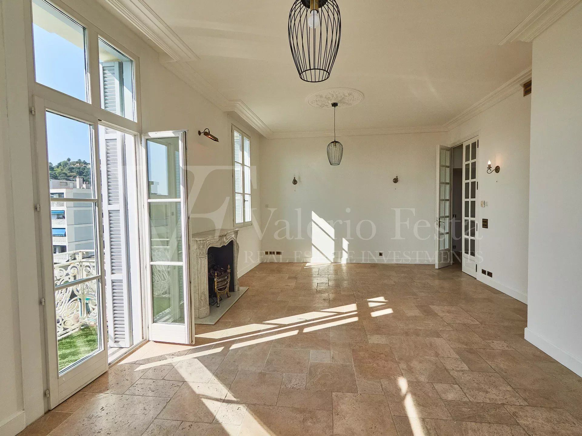 Sale Apartment 4&nbsp;rooms 105.64&nbsp;m² Beaulieu-sur-Mer