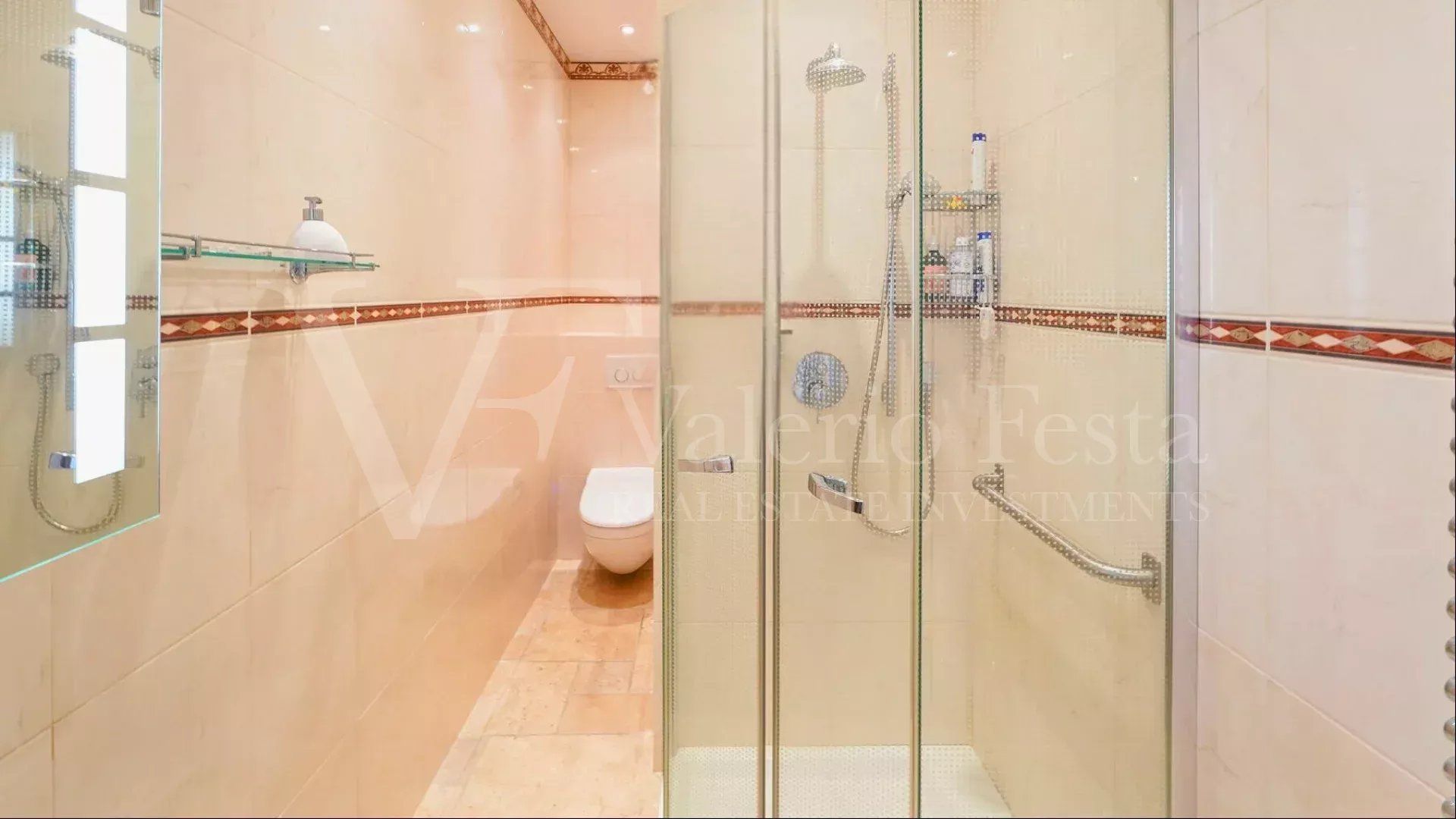 Sale Apartment 4&nbsp;rooms 105.64&nbsp;m² Beaulieu-sur-Mer