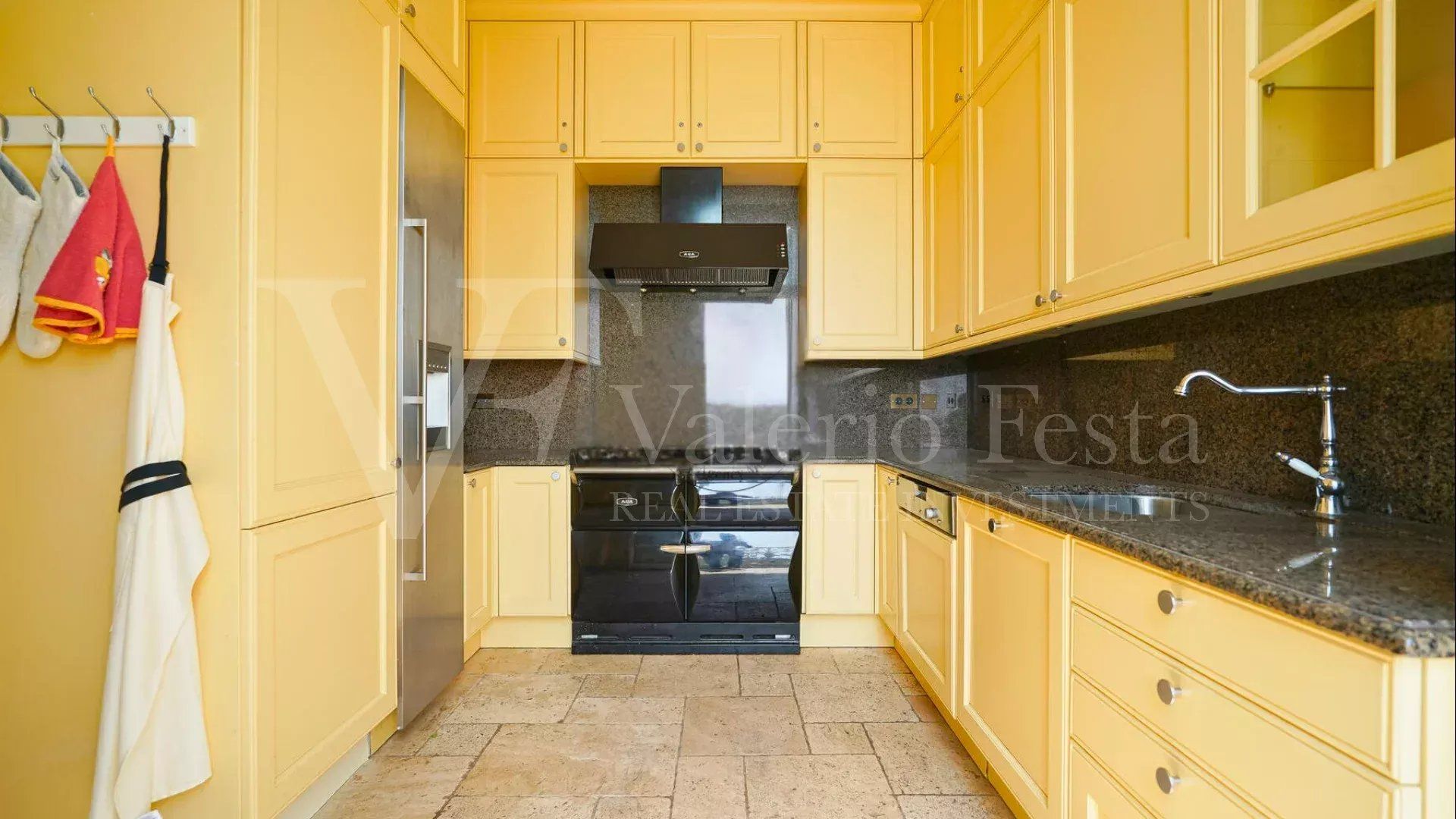 Sale Apartment 4&nbsp;rooms 105.64&nbsp;m² Beaulieu-sur-Mer