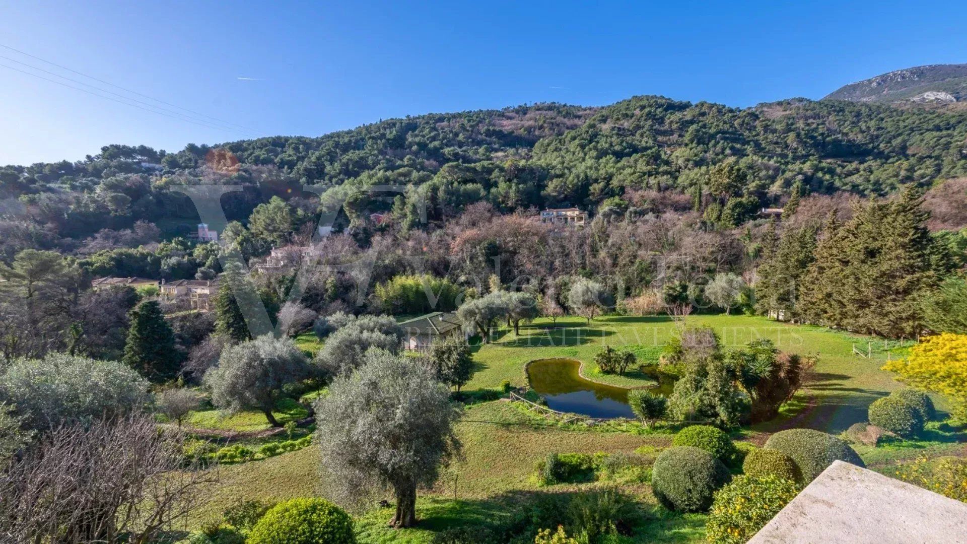 Vente Villa 856.7&nbsp;m² Gorbio