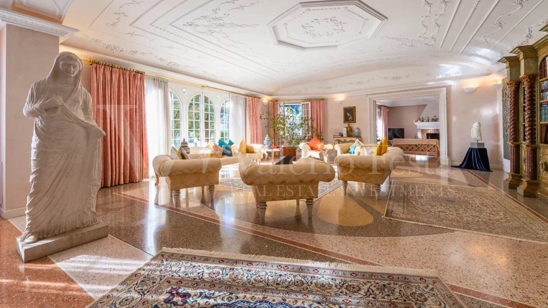 Vente Villa 856.7&nbsp;m² Gorbio