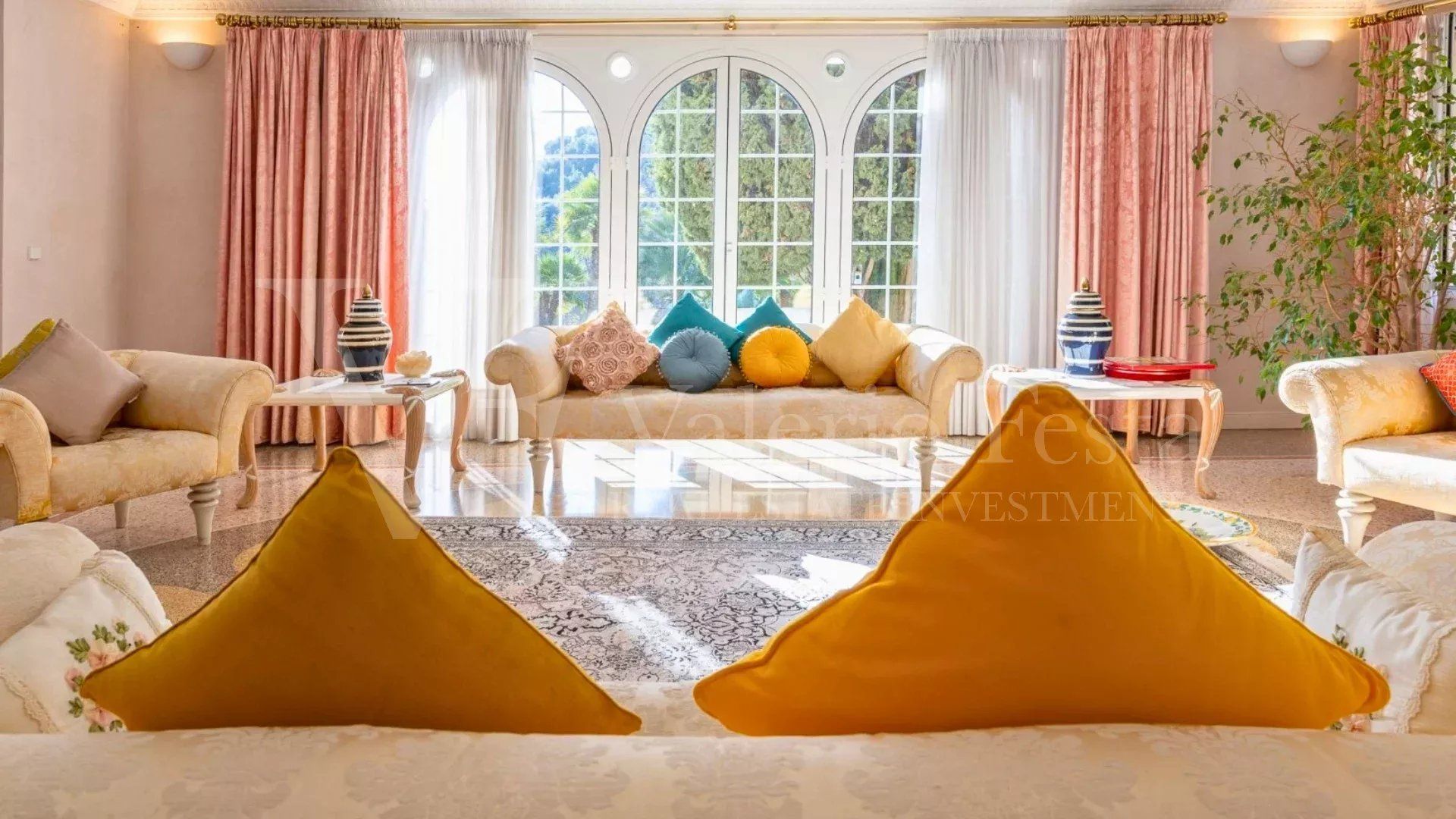 Vente Villa 856.7&nbsp;m² Gorbio