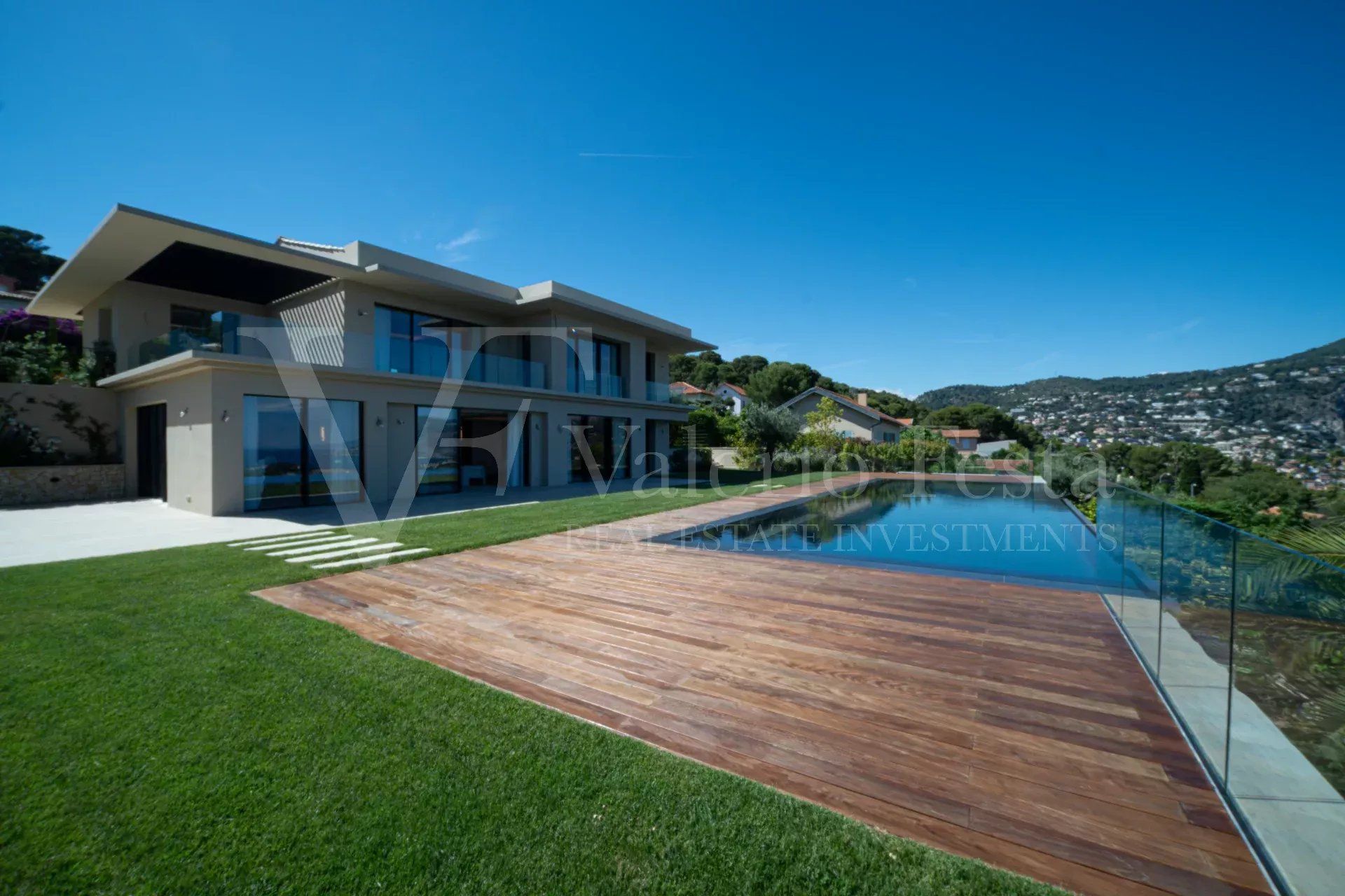 Sale Villa 6&nbsp;rooms 360.05&nbsp;m² Nice