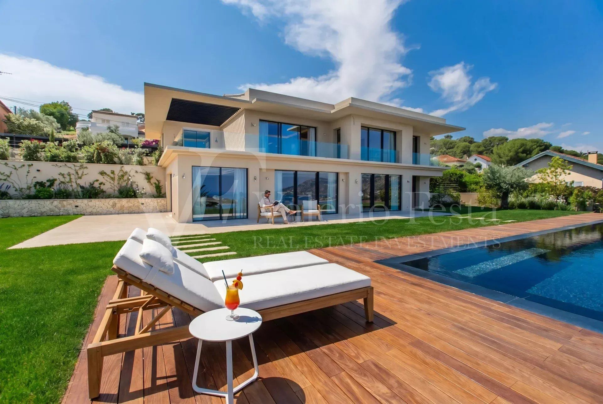 Sale Villa 6&nbsp;rooms 360.05&nbsp;m² Nice