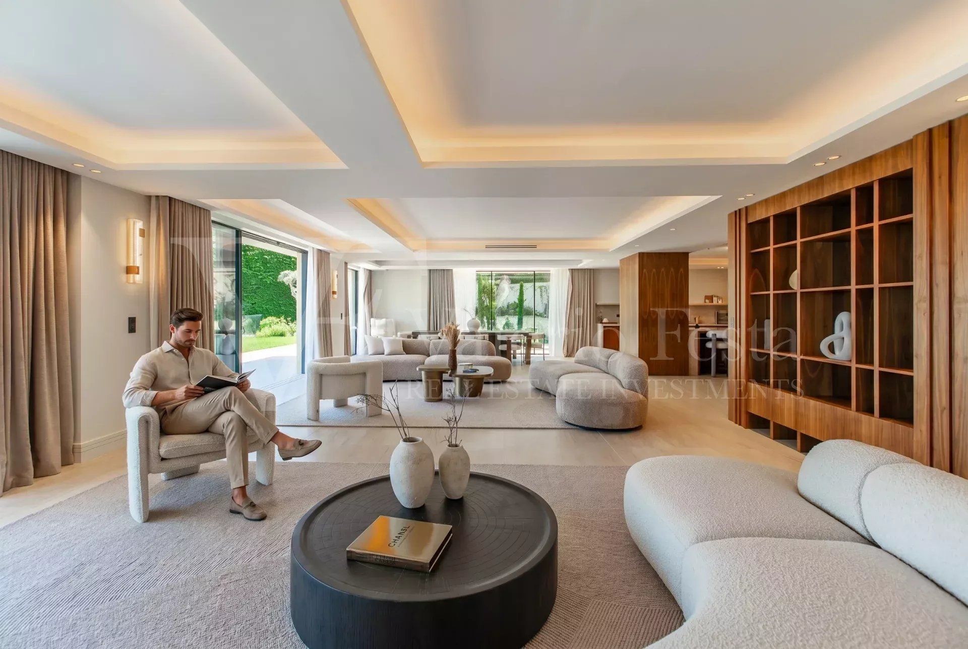 Sale Villa 6&nbsp;rooms 360.05&nbsp;m² Nice