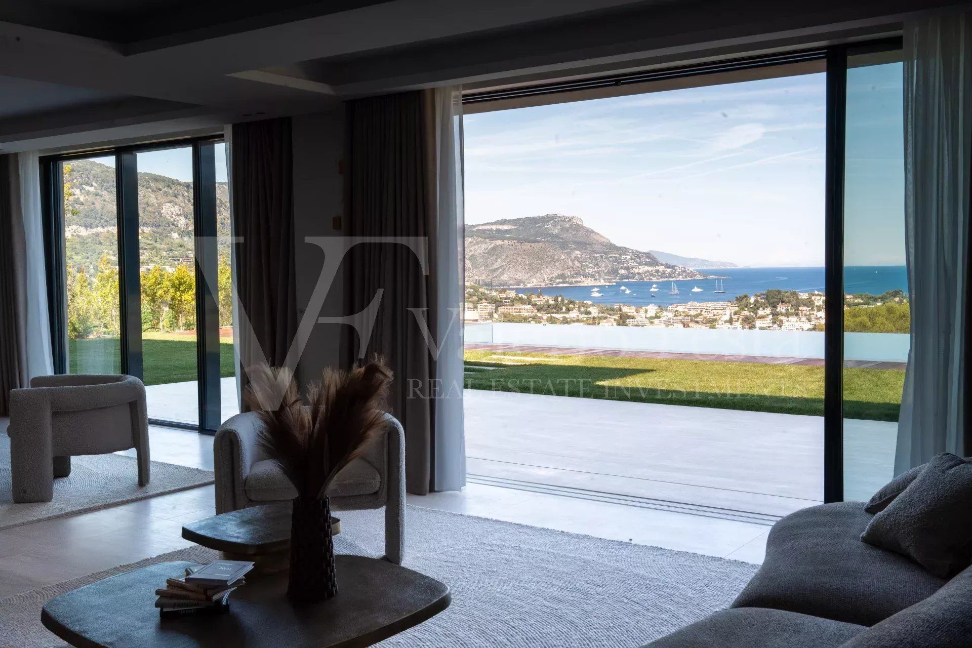 Sale Villa 6&nbsp;rooms 360.05&nbsp;m² Nice