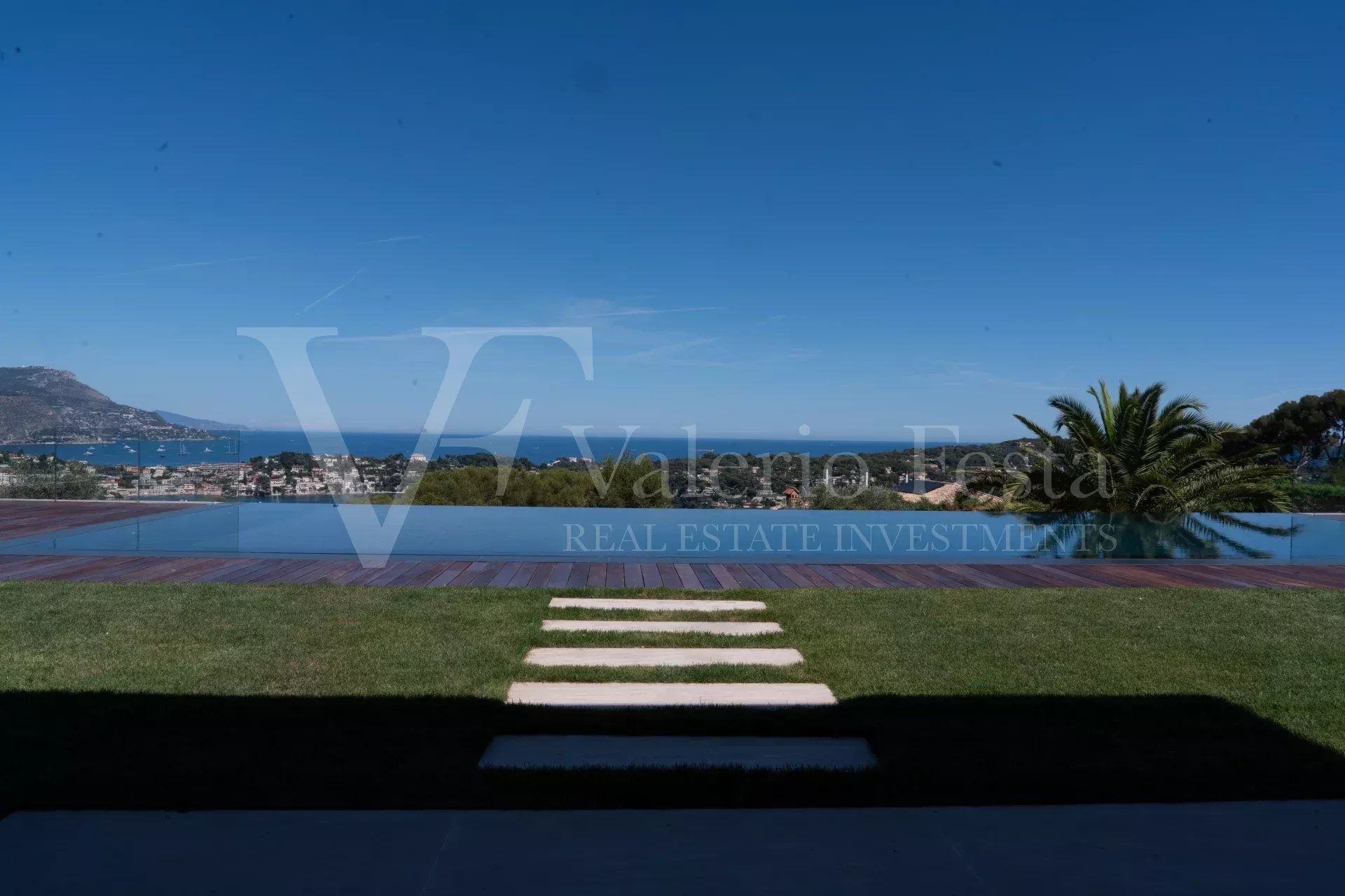 Sale Villa 6&nbsp;rooms 360.05&nbsp;m² Nice