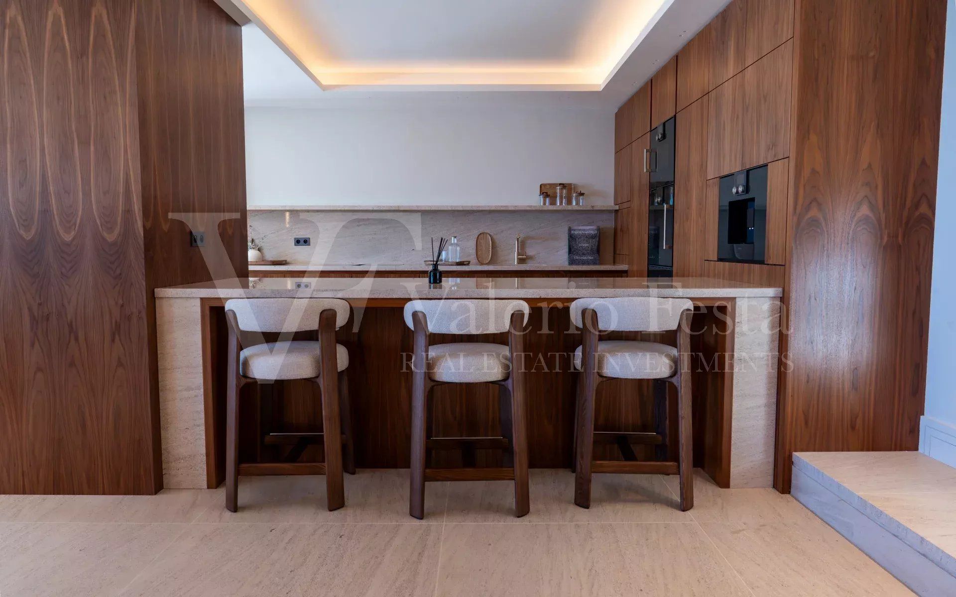 Sale Villa 6&nbsp;rooms 360.05&nbsp;m² Nice