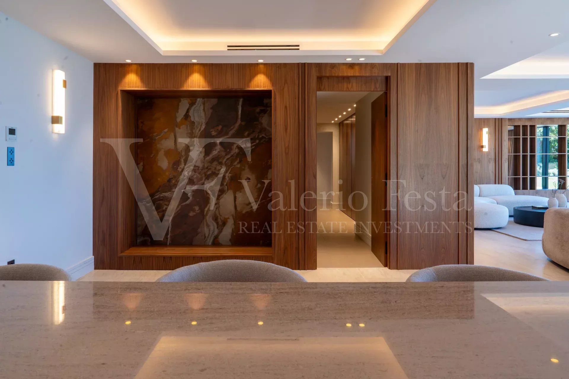 Sale Villa 6&nbsp;rooms 360.05&nbsp;m² Nice