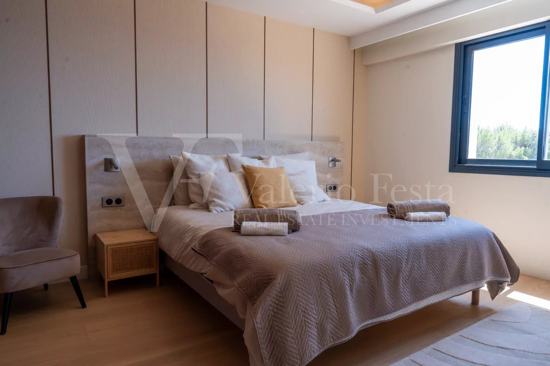 Sale Villa 6&nbsp;rooms 255.81&nbsp;m² Beausoleil