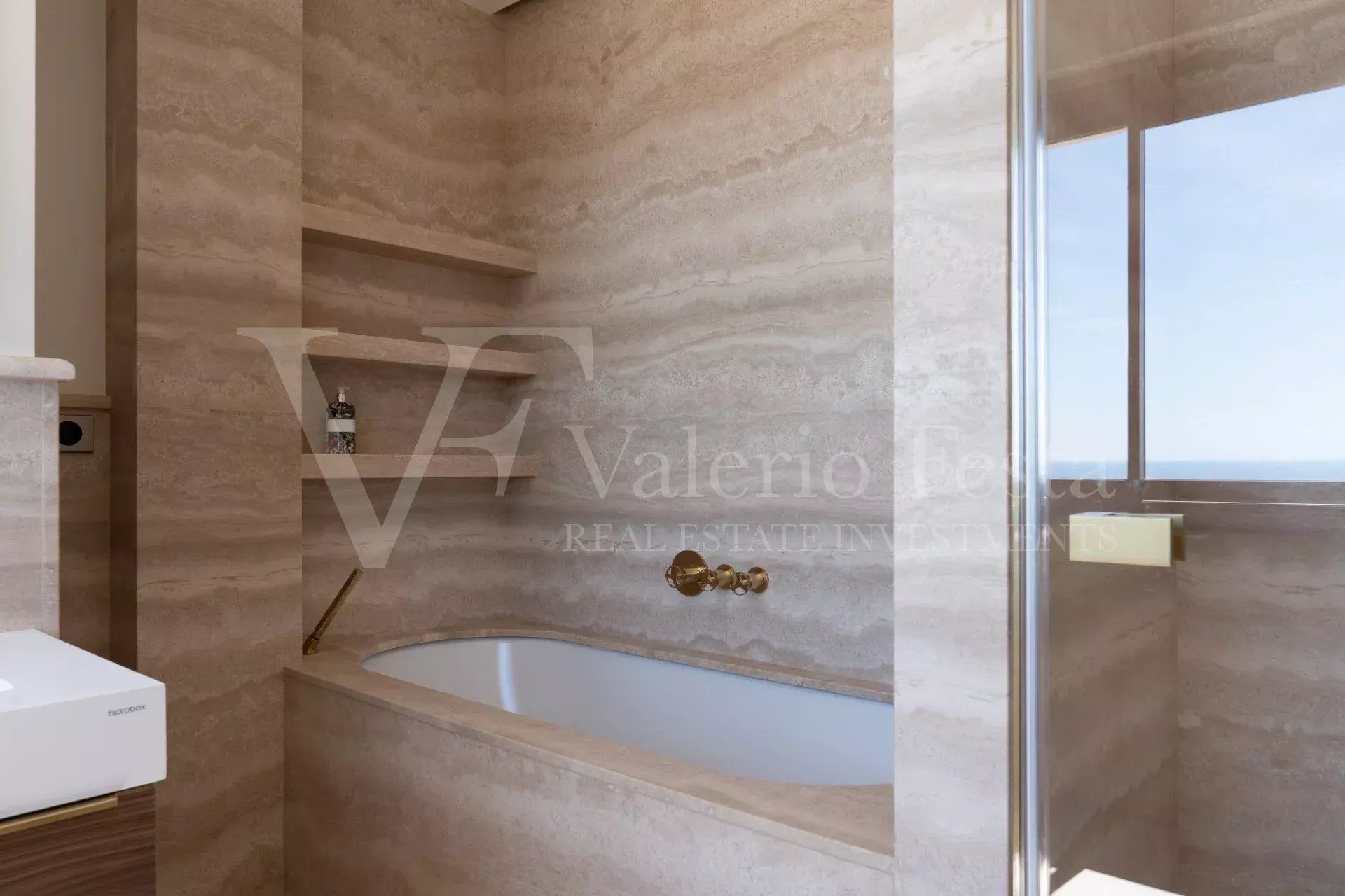 Sale Villa 6&nbsp;rooms 255.81&nbsp;m² Beausoleil