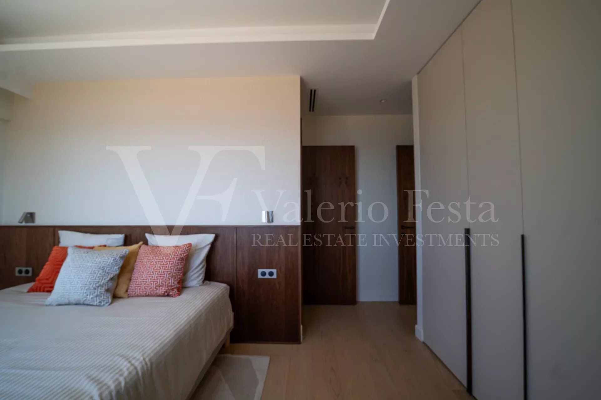 Sale Villa 6&nbsp;rooms 255.81&nbsp;m² Beausoleil