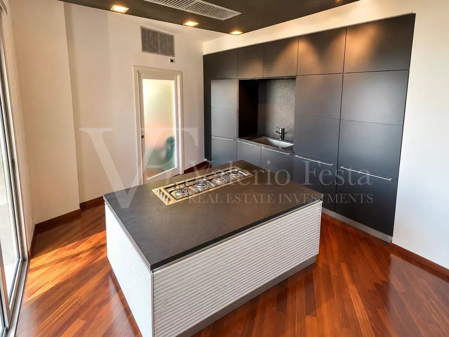 Vente Appartement 5&nbsp;pièces 161&nbsp;m² Sanremo