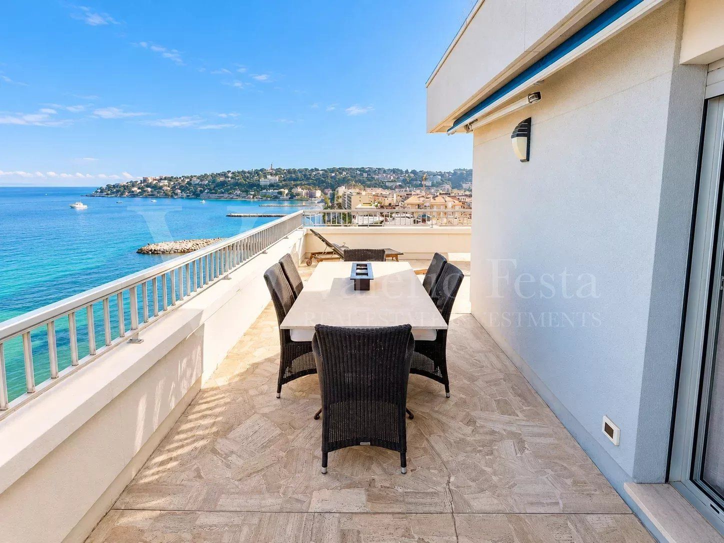 Sale Penthouse 4&nbsp;rooms 166.64&nbsp;m² Roquebrune-Cap-Martin