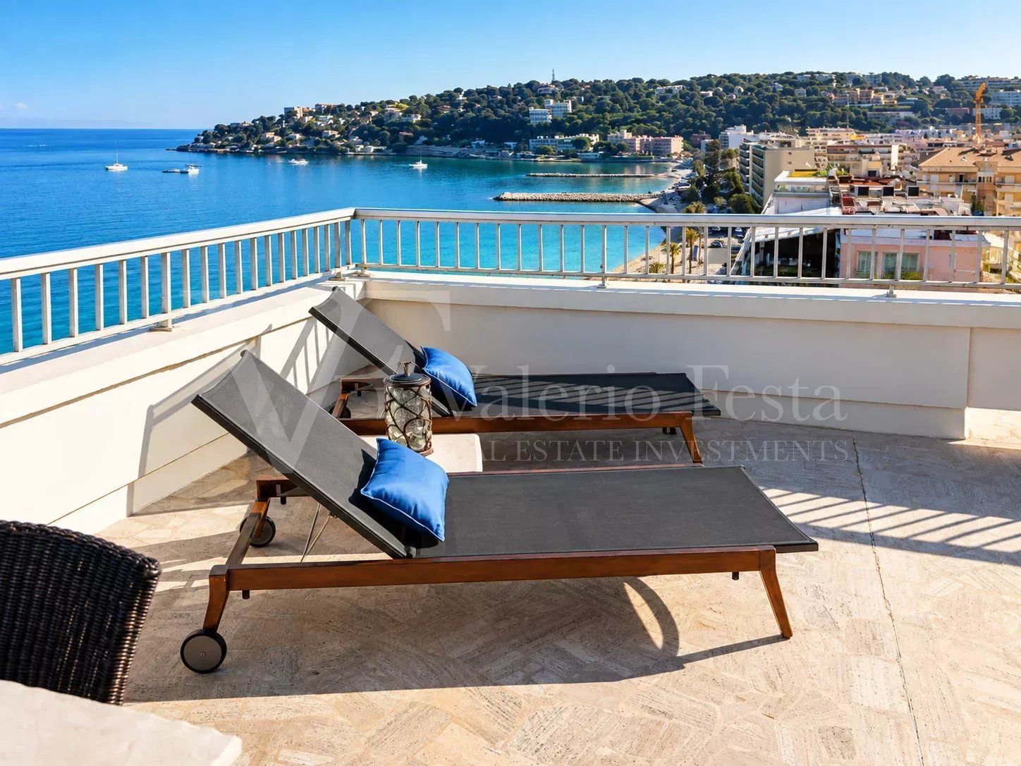 Sale Penthouse 4&nbsp;rooms 166.64&nbsp;m² Roquebrune-Cap-Martin