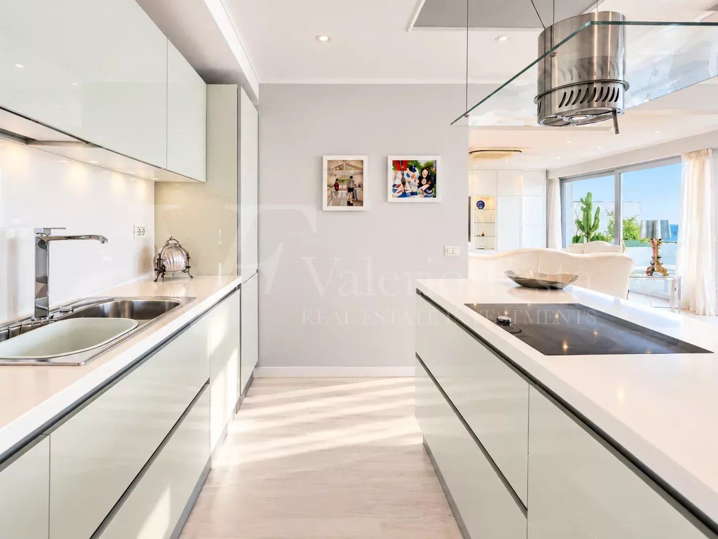 Sale Penthouse 4&nbsp;rooms 166.64&nbsp;m² Roquebrune-Cap-Martin