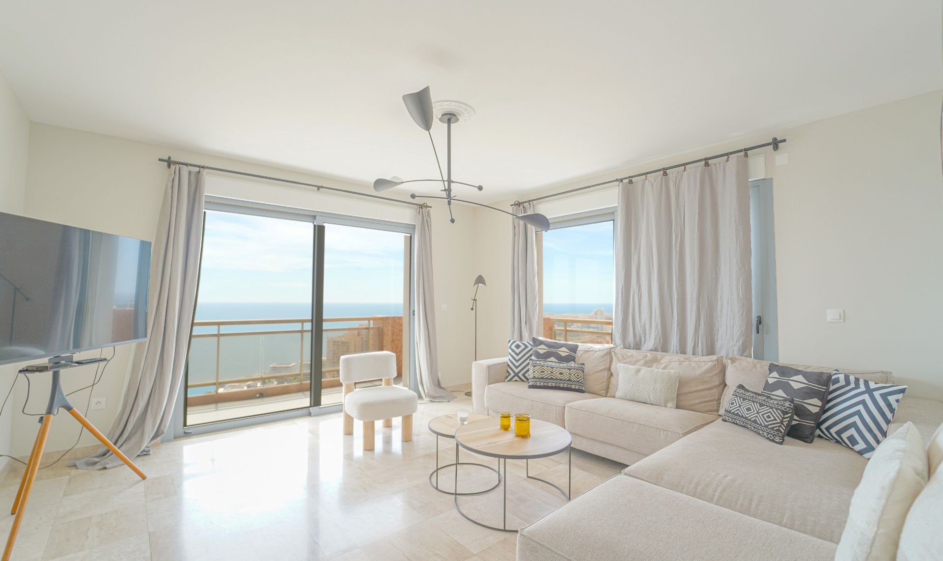 Sale Penthouse 5 rooms 116.29 m² Beausoleil