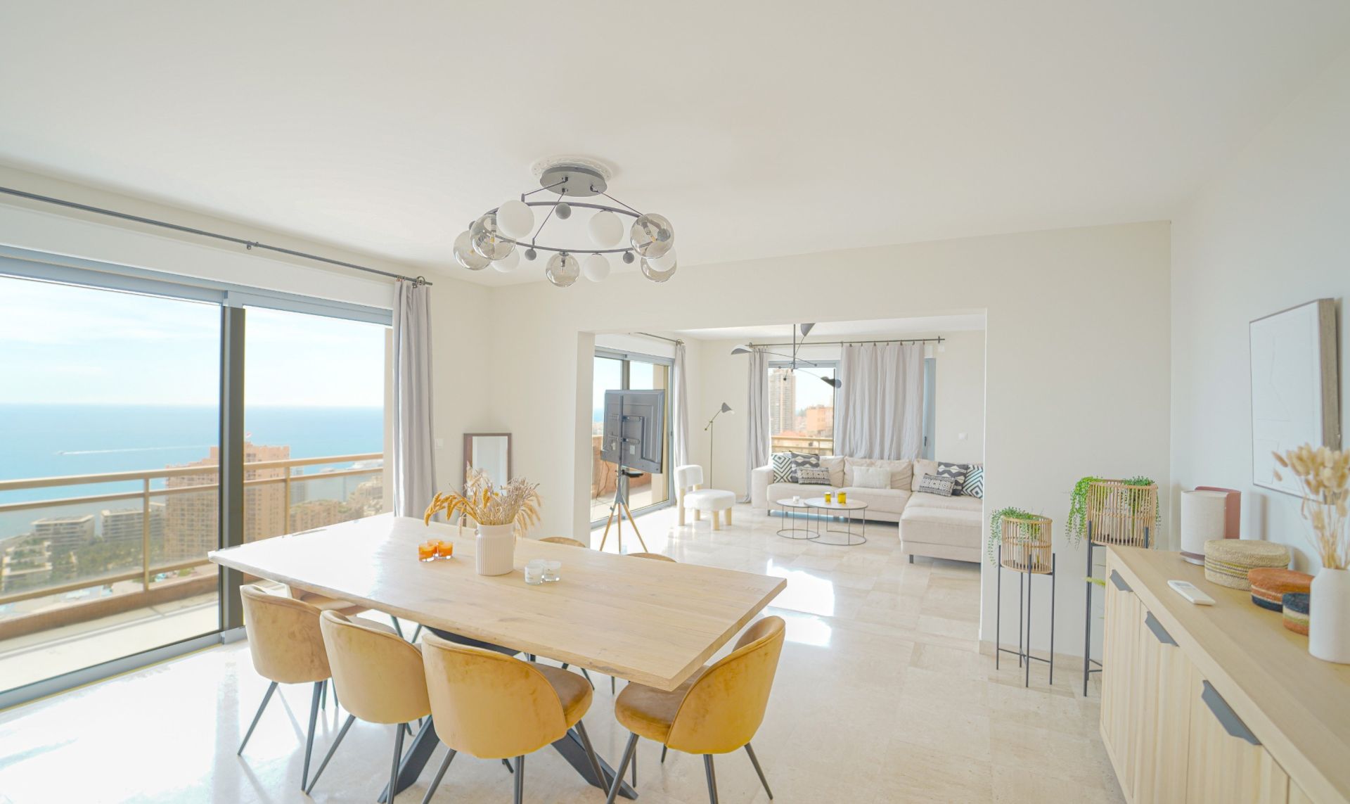 Sale Penthouse 5 rooms 116.29 m² Beausoleil
