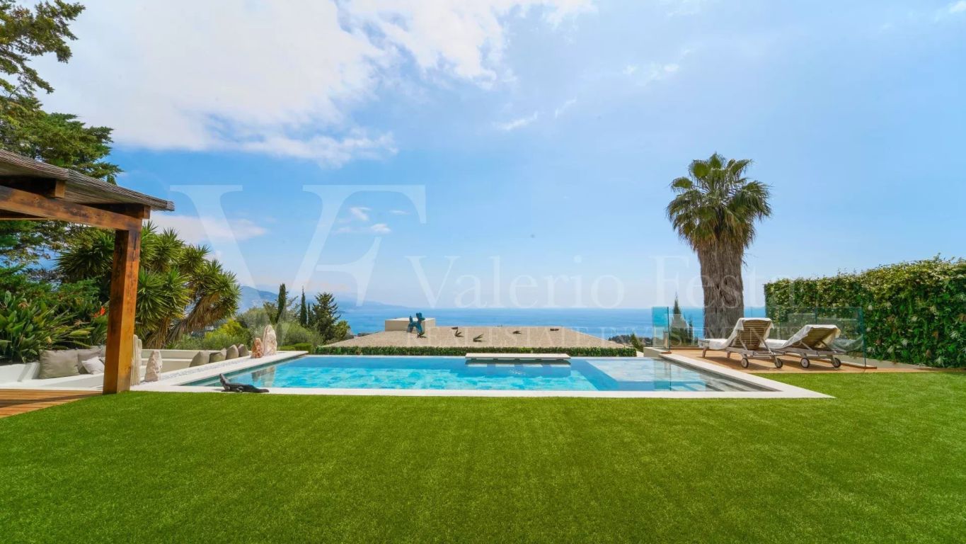 villa 5 vani in vendita su Roquebrune-Cap-Martin (06190) - Maggiori dettagli